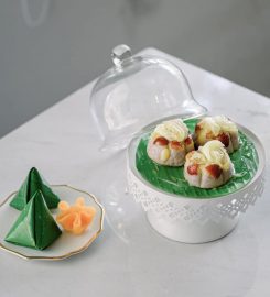 Madam Nom – ម៉ាដាមនំ